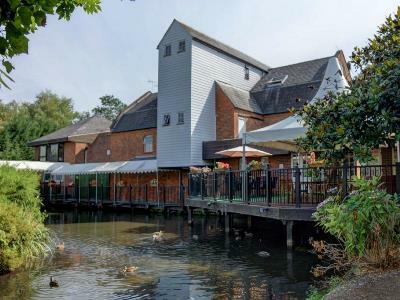 The Watermill Hotel, Sure Collection By Western 3*